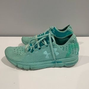 Womens Under Armour Speedform Running Shoes - Sz 8
